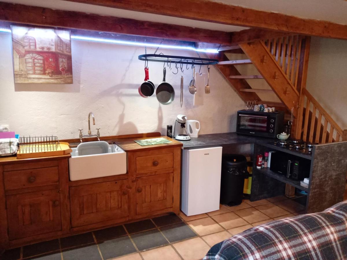 Character Breton Cottage Carhaix-Plouguer Luaran gambar