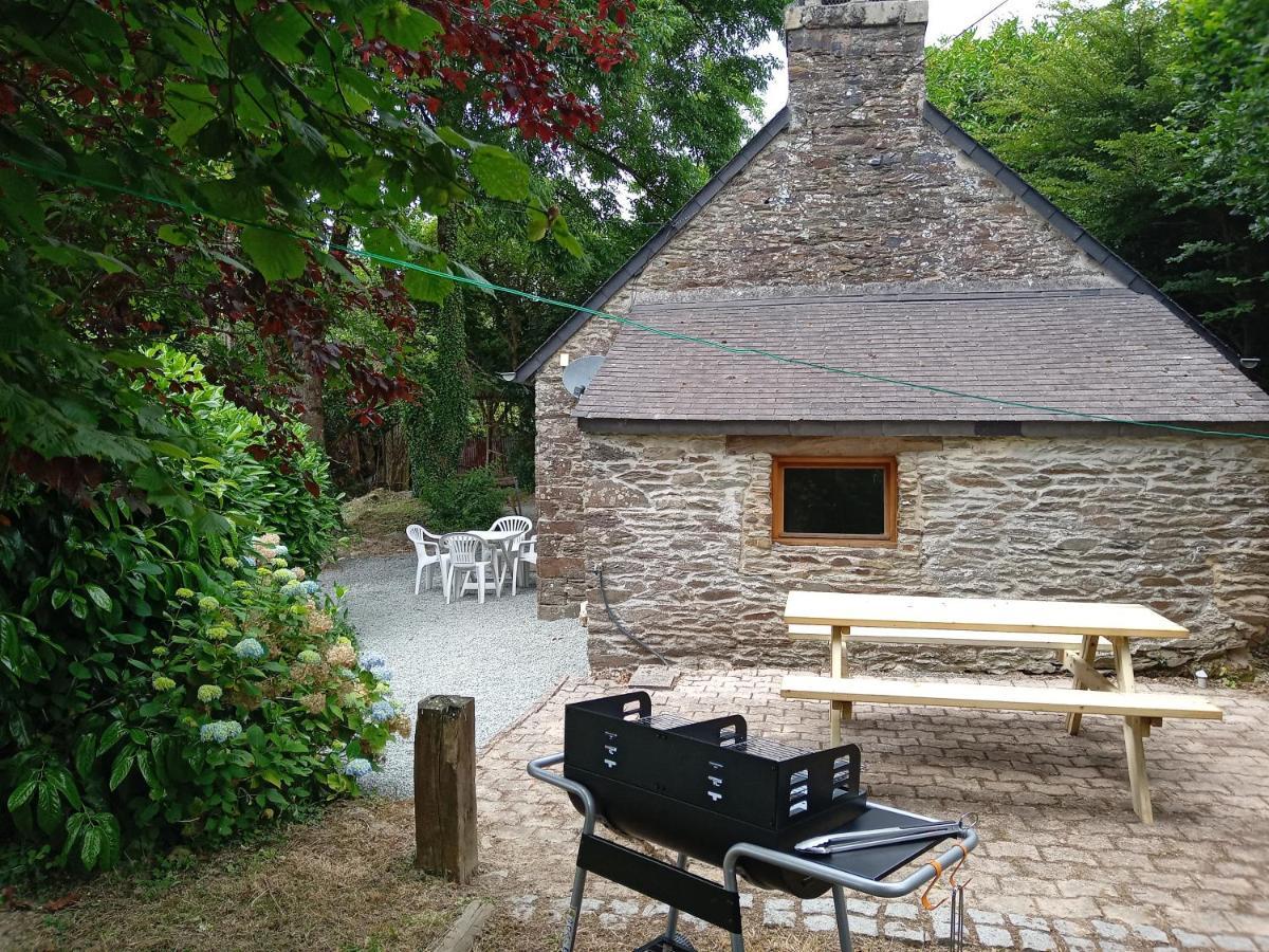 Character Breton Cottage Carhaix-Plouguer Luaran gambar