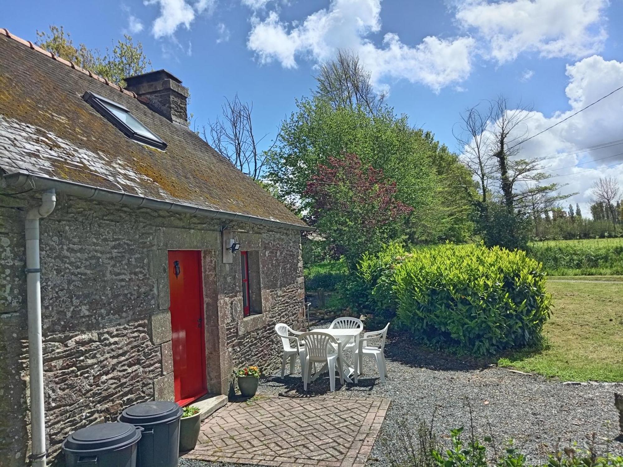 Character Breton Cottage Carhaix-Plouguer Luaran gambar